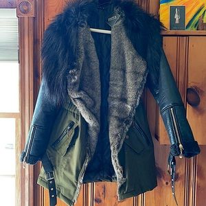 Green Jacket with fur and leather